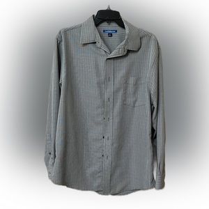 Croft & Barrow men’s button down dress shirt.